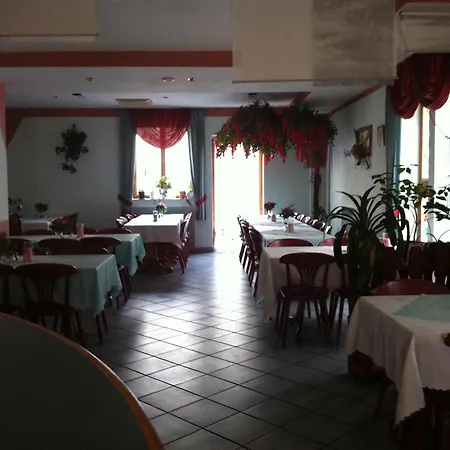 Pensionat Zur Burg Eltz 3*